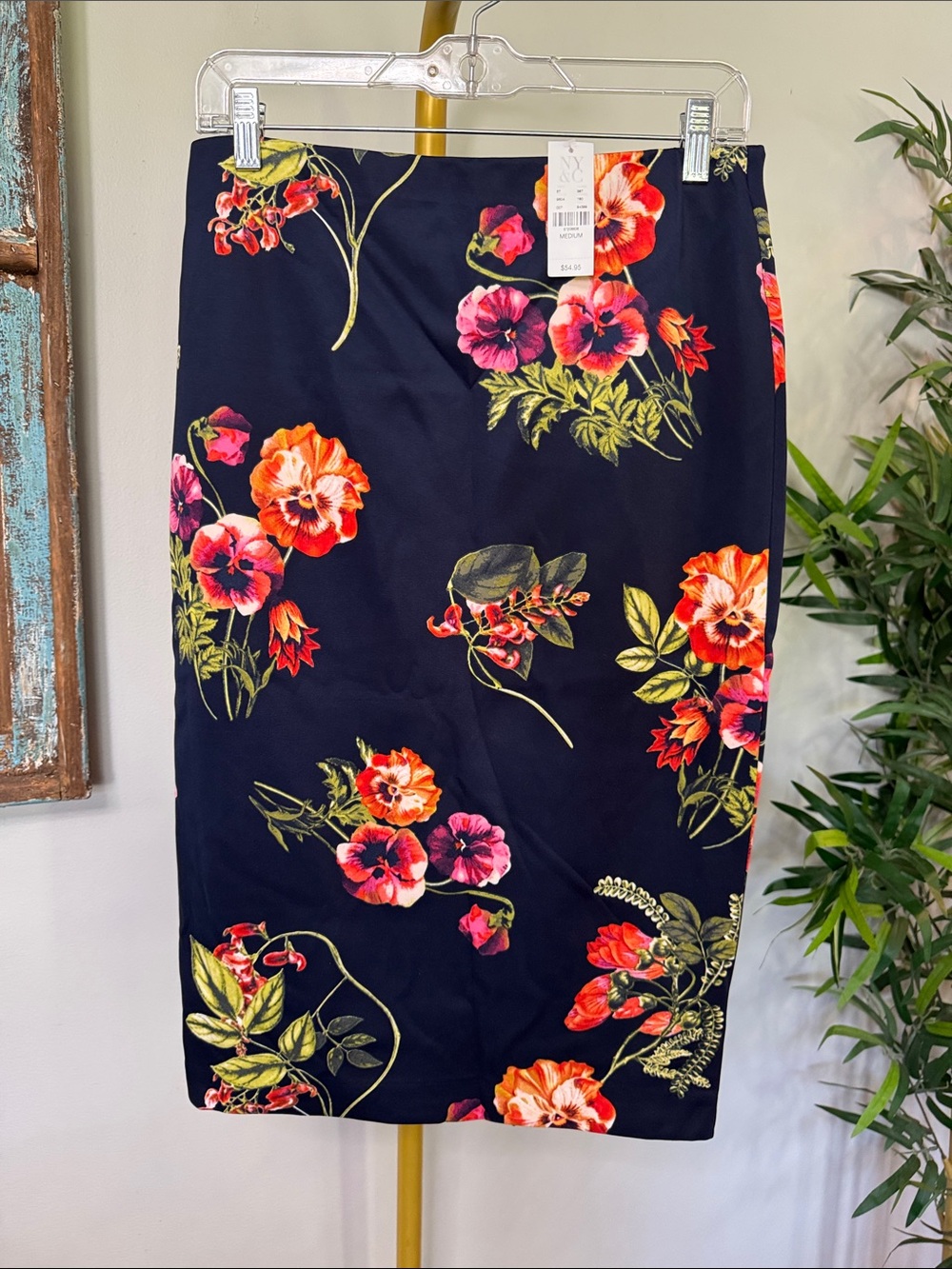 New York & Company Black Floral Pencil Skirt with Pink & Orange Blooms NEW M